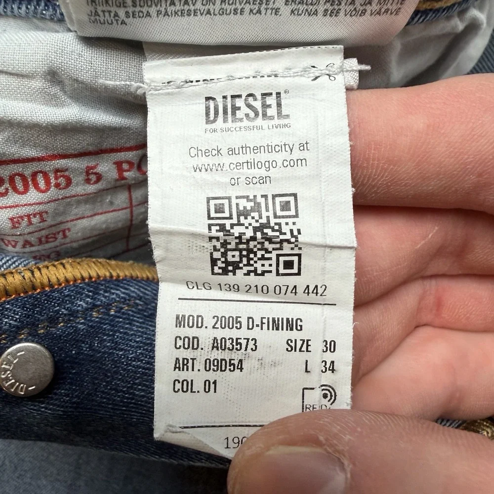 Diesel 2005 D-Fining Jeans Men 30x32 Blue Regular Tapered Stretch 5 Pocket 09D54